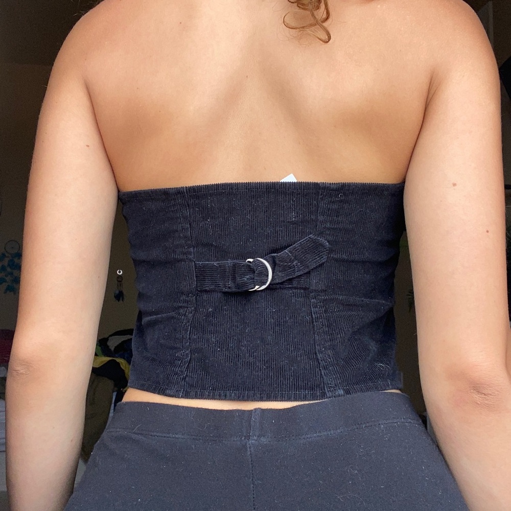 Top - Picture 2 of 2